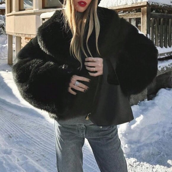 Black Preppy Women's Casual Luxury Faux Fur Coat - Picture 1 of 7